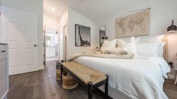 3 bedrooms, iron/ironing board, travel crib, WiFi