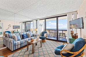 Flachbildfernseher, DVD-Player