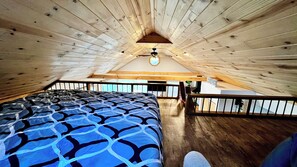 2 bedrooms, desk, free WiFi, bed sheets - Lakefront Cabin w/ Dock & Kayaks, True MN Getaway
Stunning Lake View - Cabin 11 (South Haven)