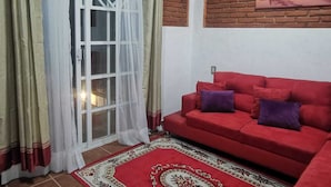 Elite Double Room | Pillowtop beds, minibar, laptop workspace, WiFi (free) - Hotel Casona Mashei (Tasquillo)