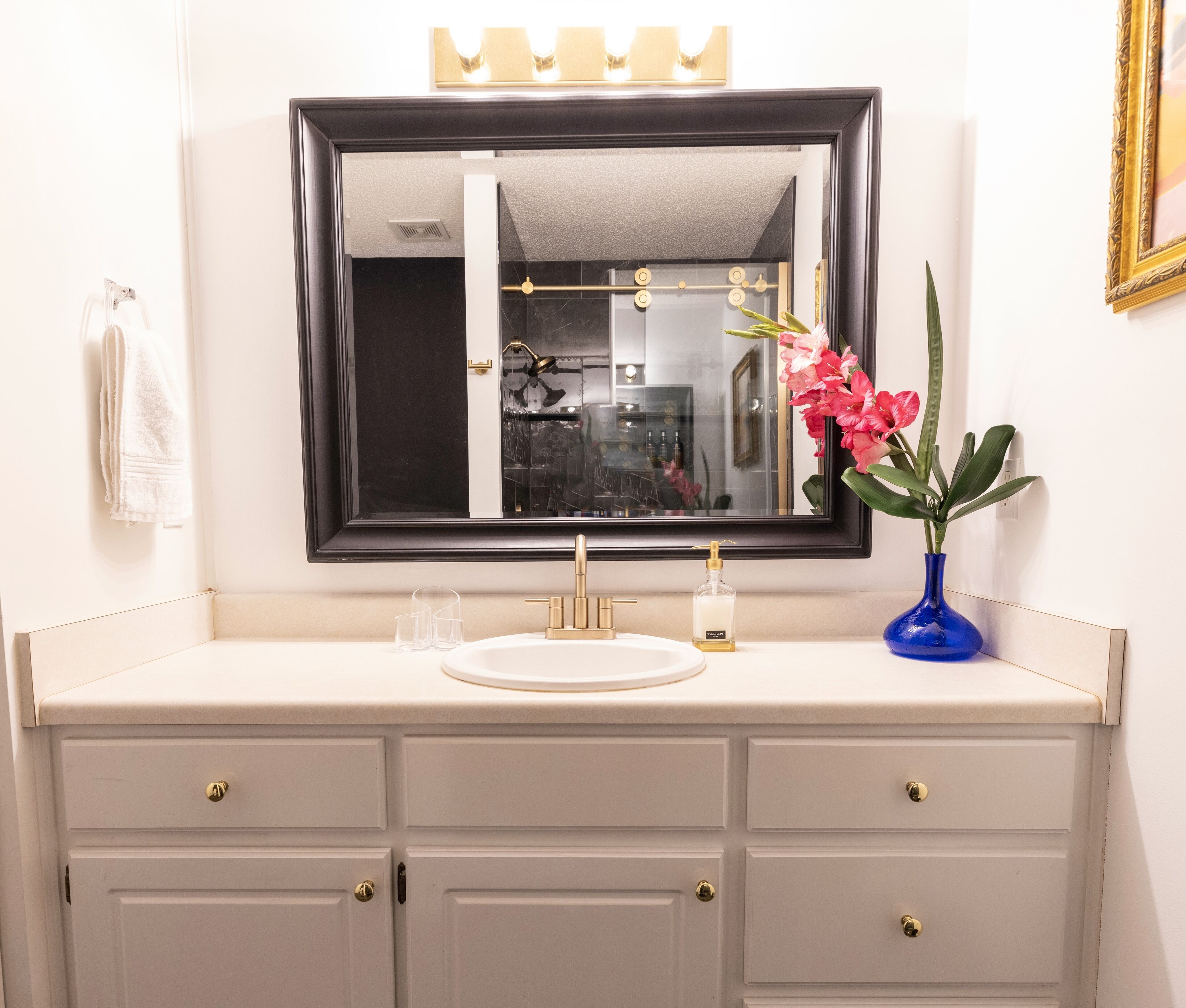 淋浴设施、吹风机、毛巾、肥皂