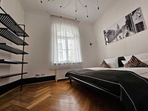 2 chambres, fer et planche à repasser, Wi-Fi gratuit, draps fournis