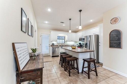 Hotty Toddy get away in Oxford!