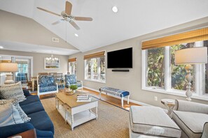 TV, DVD player - Pelican Place - Golf cart included 704 Swordfish (Fripp Island)