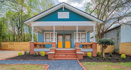 Marietta Square's Home Away!