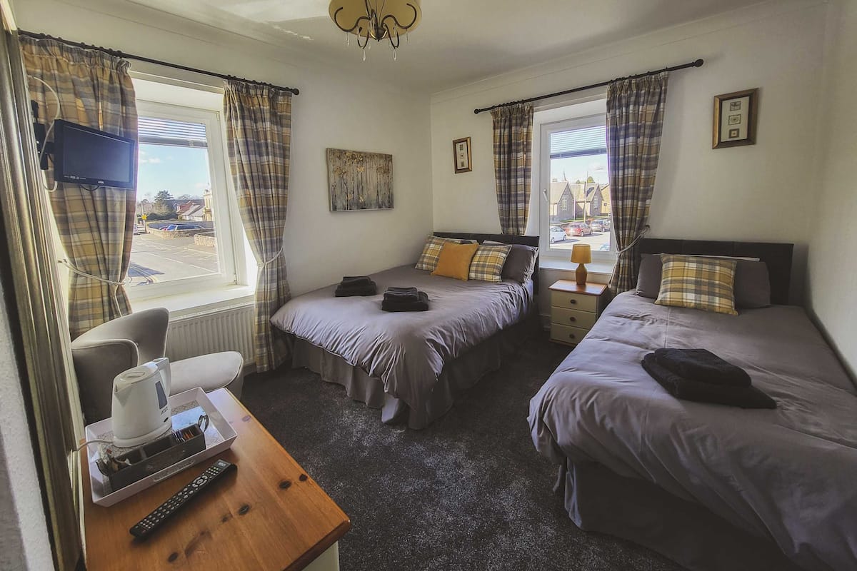 Family Room | Free WiFi