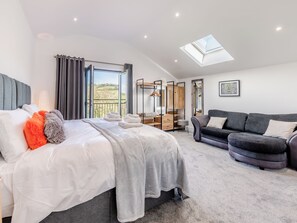5 Schlafzimmer, kostenloses WLAN, Bettwäsche