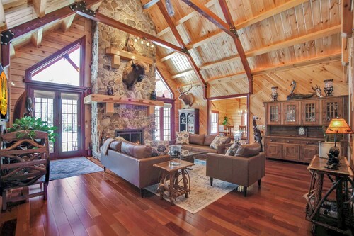 Tiadaghton Manor-Luxurious Retreat with ATV access