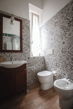 Executive Studio Suite | Bathroom - Villa Valentina Versilia (Viareggio)