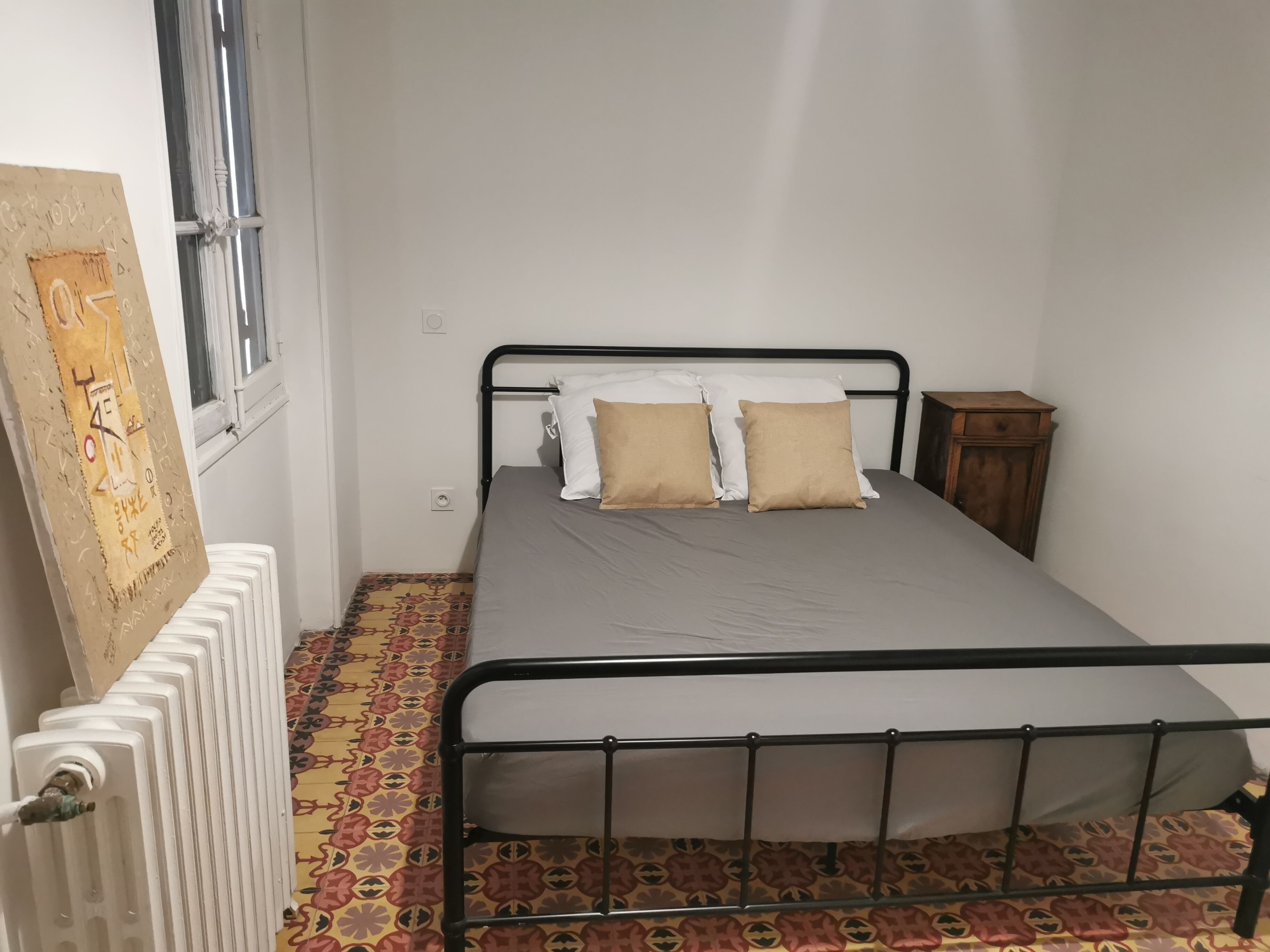 Splendid 1930s villa near the ramparts and downtown