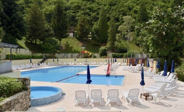 Piscine extérieure, piscine chauffée