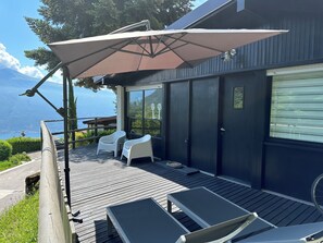 Terrace/patio - Lake Garda Tignale vacation home bungalow with pool and lake view (Aer)