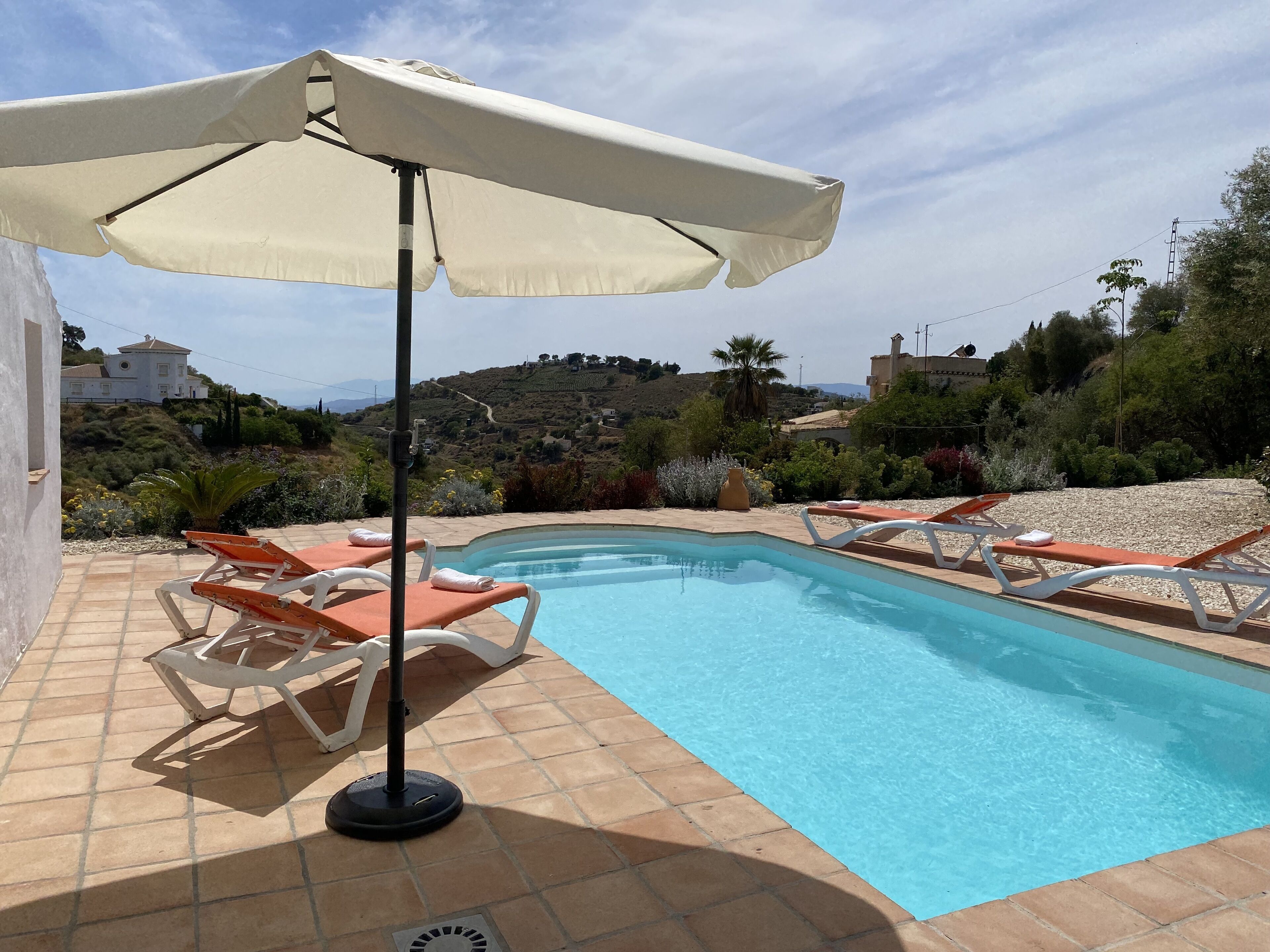 Lovely old Spanish Farmhouse with private pool & beautiful views to the coast