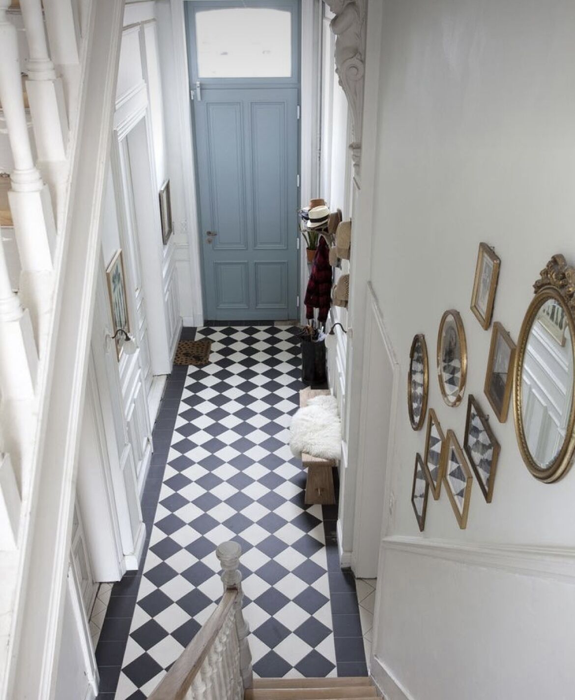 Beautiful house put down your suitcases!