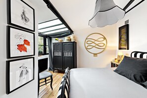 1 chambre, fer et planche à repasser, Wi-Fi gratuit, draps fournis