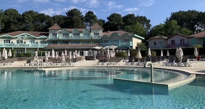 Quiet apartment in a pine forest, close to golf courses and cycle path