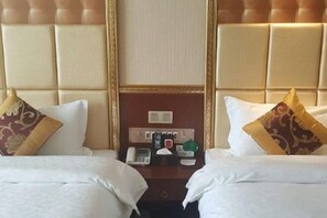 Room - Jinwo Holiday Hotel (Luoping)