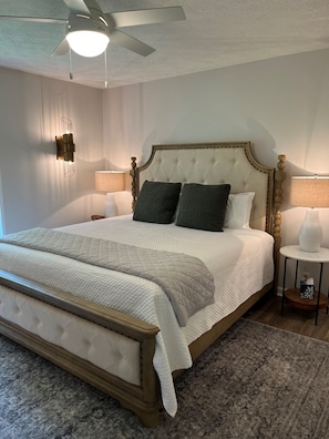 3 dormitorios, tabla de planchar con plancha, wifi gratis y ropa de cama