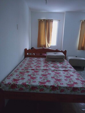 1 chambre, draps fournis