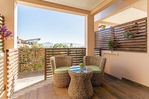 SuĂte Krishna com Varanda e Vista para as Montanhas | Veranda