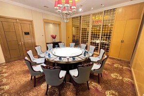 Dining - Wuqi International Hotel (Wuqi)