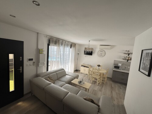 Charming house with swimming pool