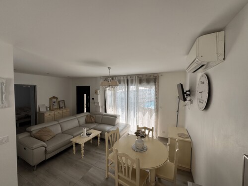 Charmante Maison avec Piscine