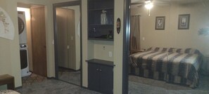 1 habitación, wifi gratis y ropa de cama