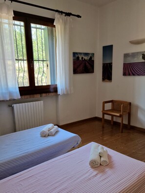 2 bedrooms, WiFi, bed sheets