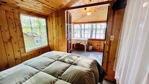 1 slaapkamer, een bureau, gratis wifi, beddengoed