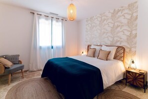 4 chambres, fer et planche à repasser, lit parapluie, Wi-Fi