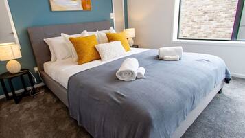 2 bedrooms, iron/ironing board, free WiFi, bed sheets