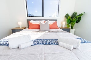 2 bedrooms, iron/ironing board, WiFi, bed sheets