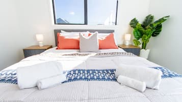 2 chambres, fer et planche Ă repasser, Wi-Fi gratuit, draps fournis