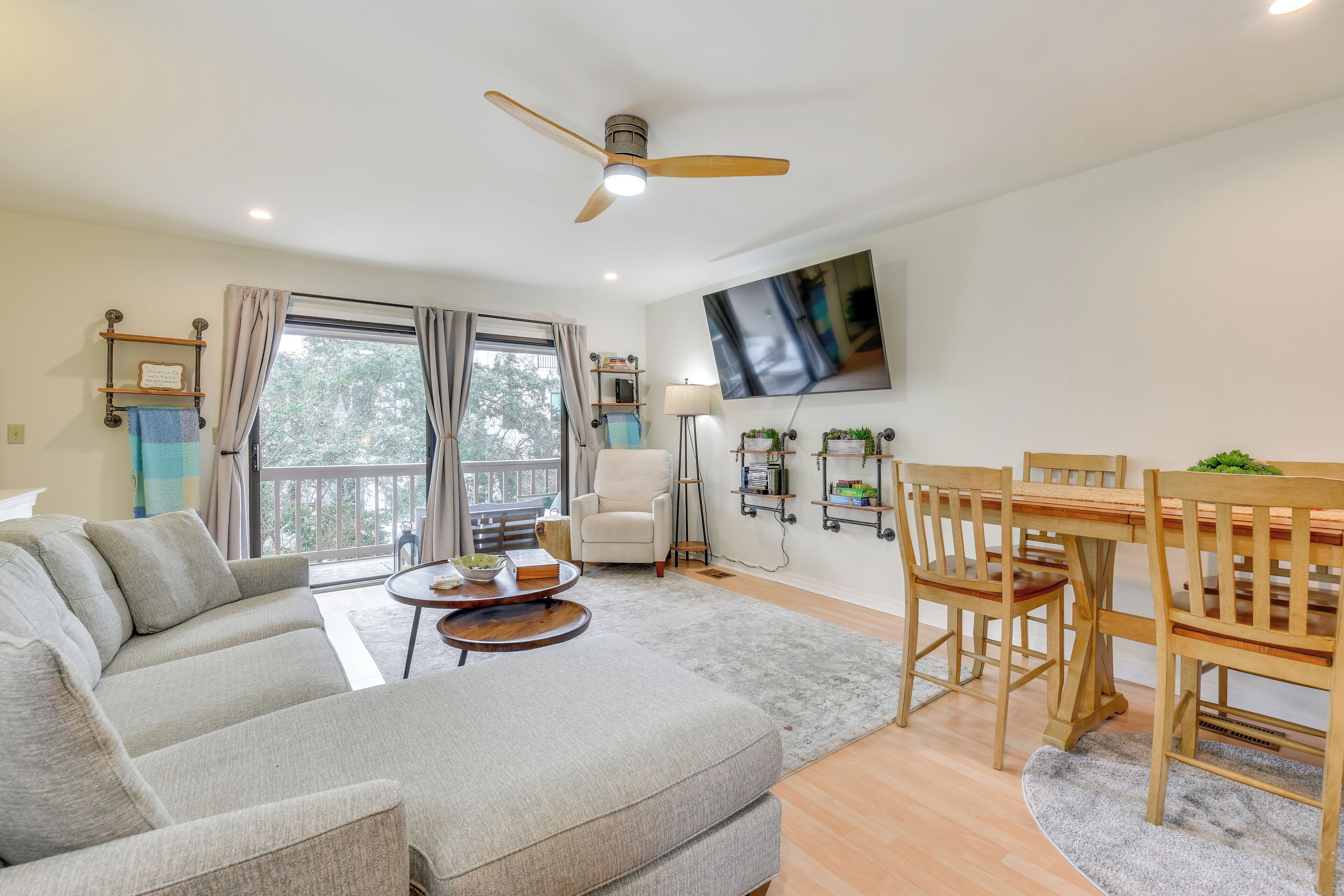 TV, DVD player, books, video library