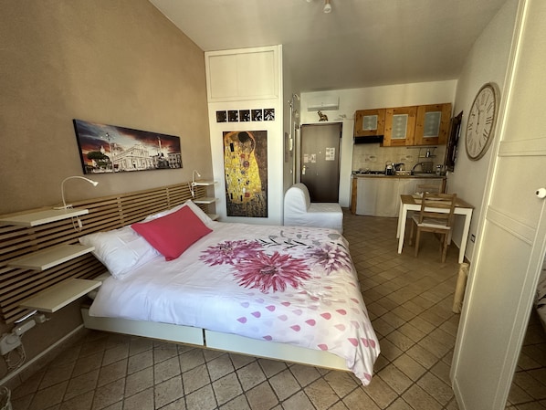 1 bedroom, desk, iron/ironing board, travel cot