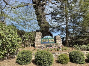 Property grounds - Crooked Feather @ River Ridge Awaits You! (Boone)