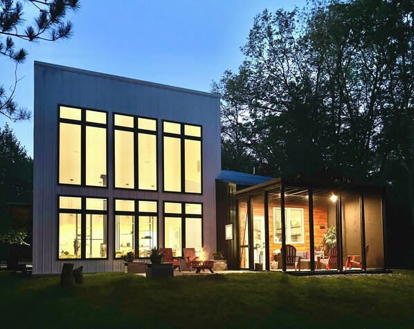 Exterior - Secluded Modern Cabin with Hot Tub near Cascade Mountain & Devil’s Head Skiing (Portage)