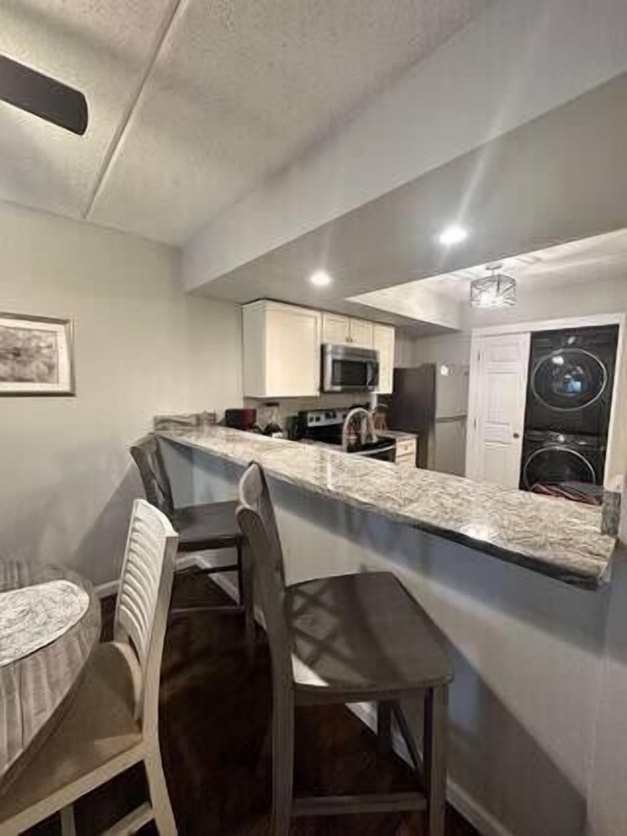 Gatlinburg Getaway with resort/clubhouse and discount card