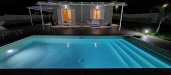 Detached villa with swimming pool and sauna
