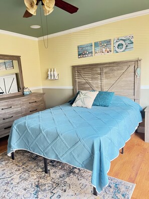 2 bedrooms, iron/ironing board, free WiFi, bed sheets