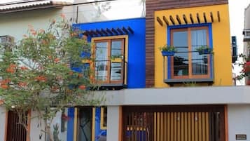 Fachada da propriedade