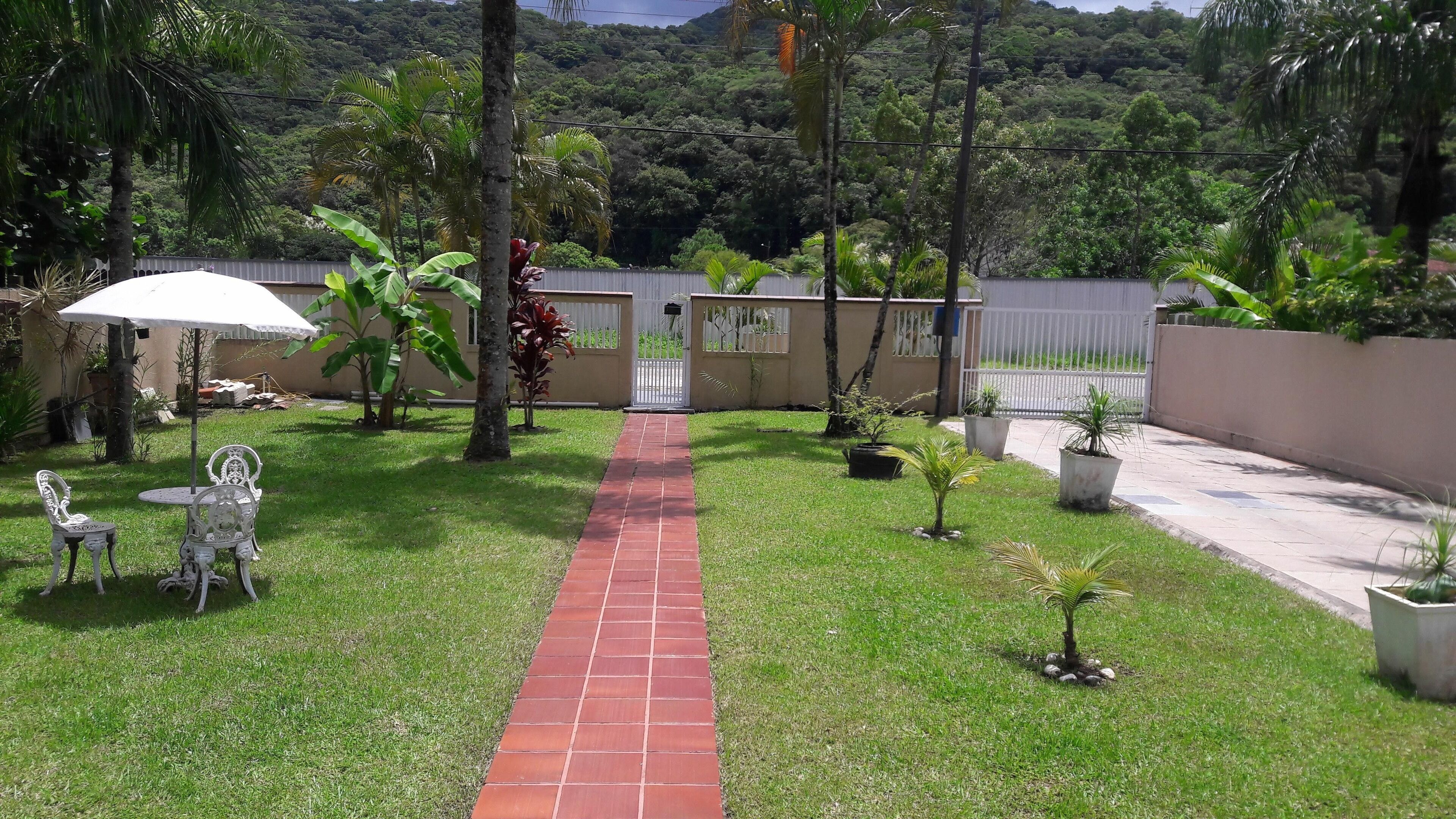 House Close to the Beach with Large Pool and leisure area.