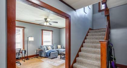 In-Unit Laundry, Parking, 1GB WiFi, & Patio Deck