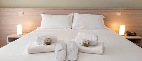 Comfort Double or Twin Room | In-room safe, desk, free WiFi