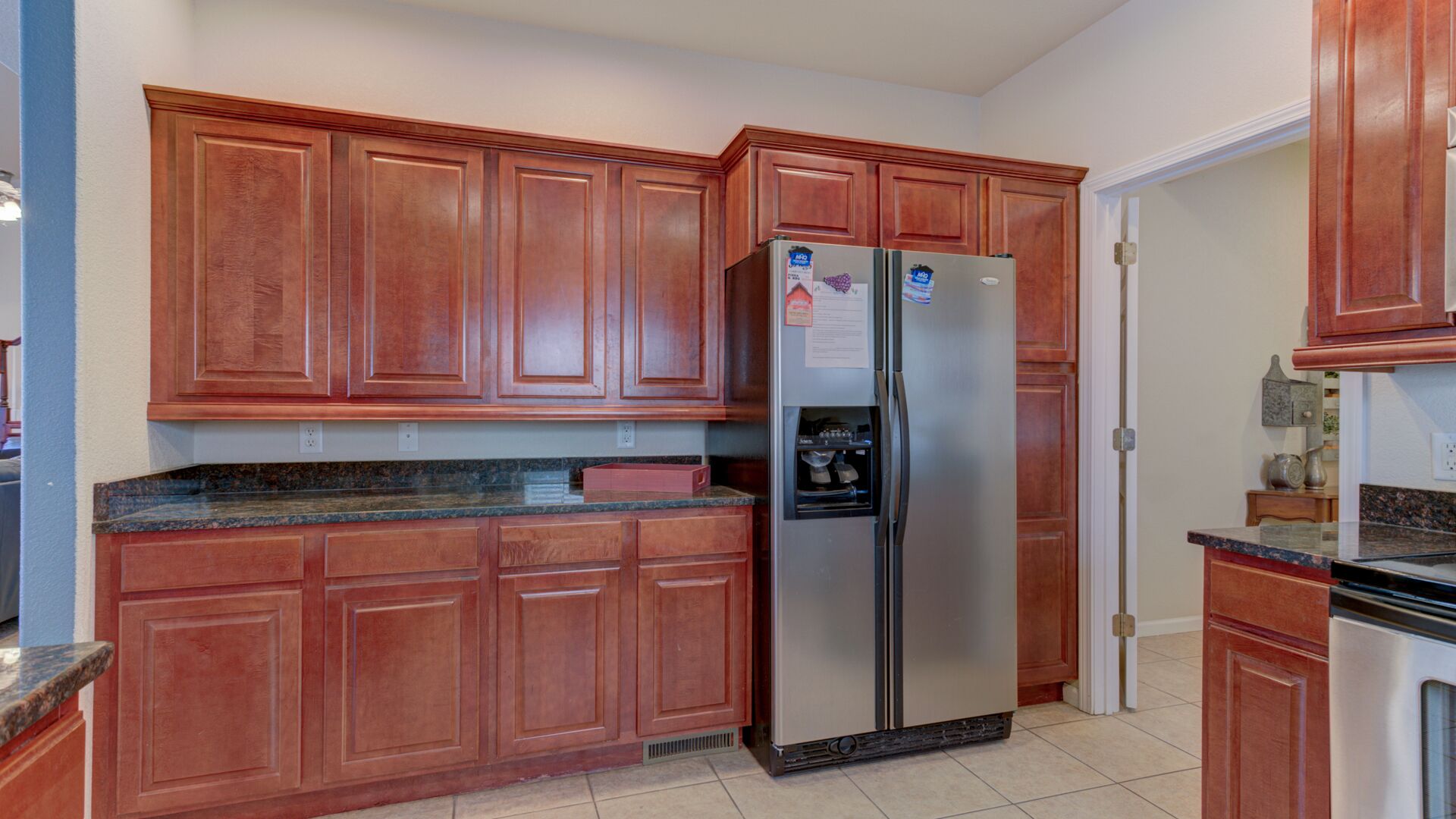 Luxurious 5 Br, 5 Ba Sleeps 18  NO WAKE DEEPWATER COVE!