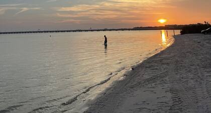 10 minutes walk to the beach! 1 bedroom apartment