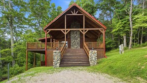 Exterior - Double Down Lodge | 5BR Group Getaway, Hot Tub & Game Room Near Old Man's Cave (Logan)