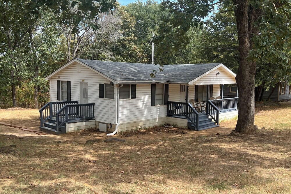 The Simple Sandy Shanty