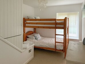 3 chambres, Wi-Fi gratuit, draps fournis